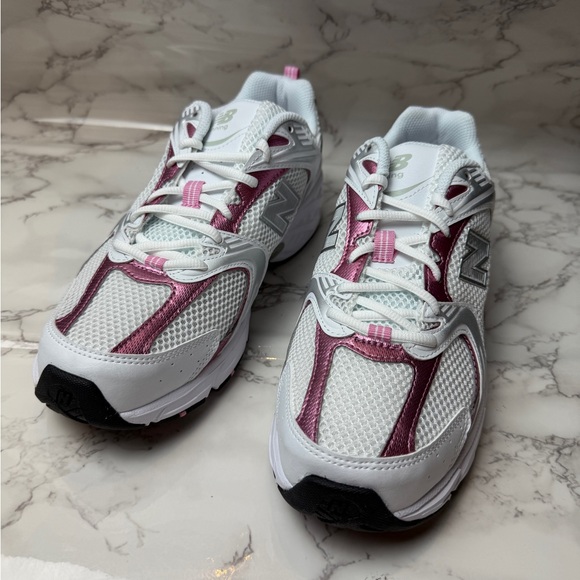 New Balance 530 White Pink US Men’s Size 8,5/ Women’s 10 MR530PK - Picture 2 of 9